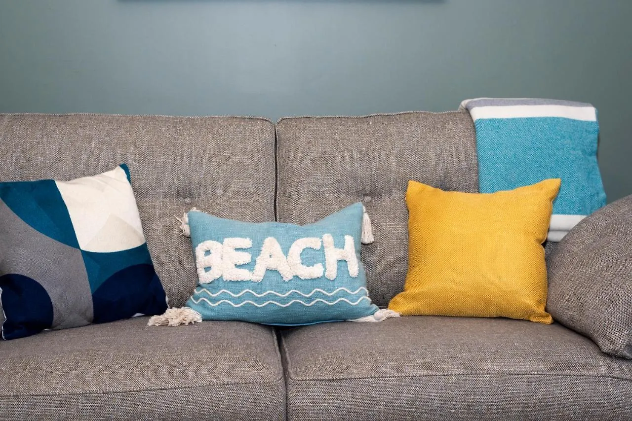 Coastal Escape At 31, Scarborough Holiday Home