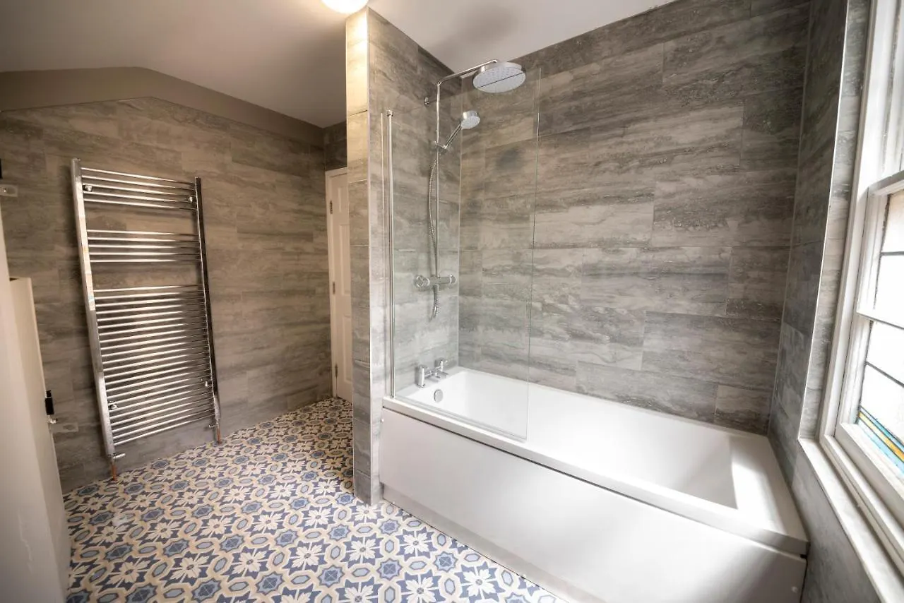 Coastal Escape At 31, Scarborough Holiday Home
