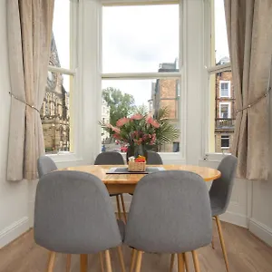Sunny View Apartment