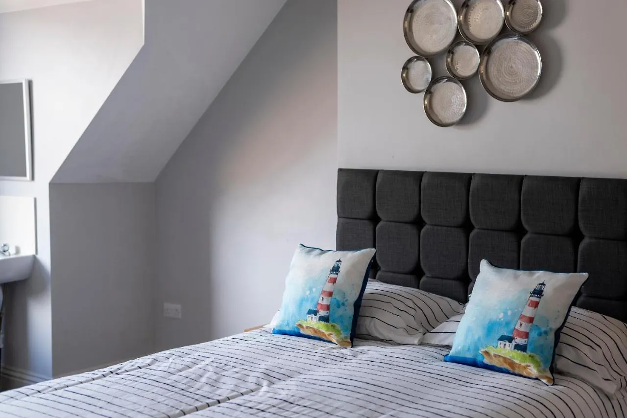 Coastal Escape At 31, Scarborough Holiday Home